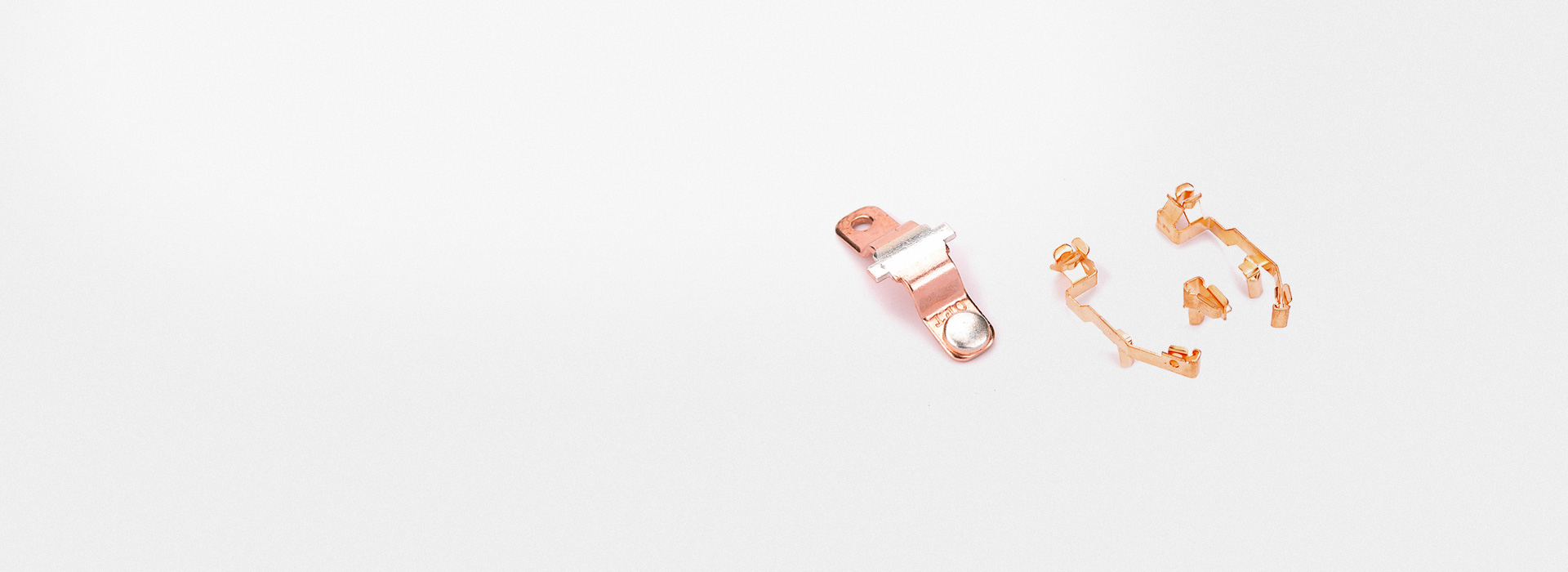 更強產品載流能力 內部銅件采用磷銅與紫...