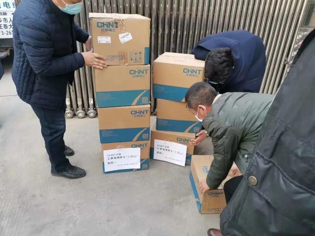 正泰居家致敬“小湯山”醫(yī)院援建背后的“逆行者”