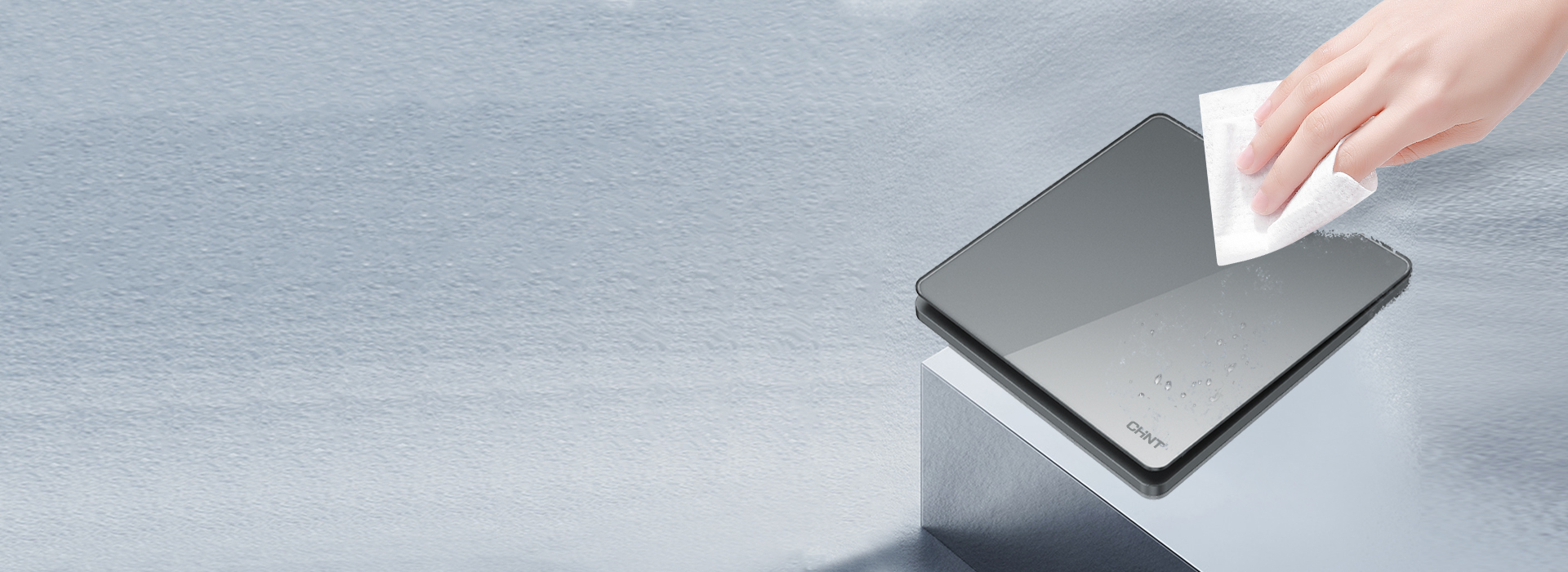 透亮 · 潔凈 AF納米鍍膜工藝，不易...